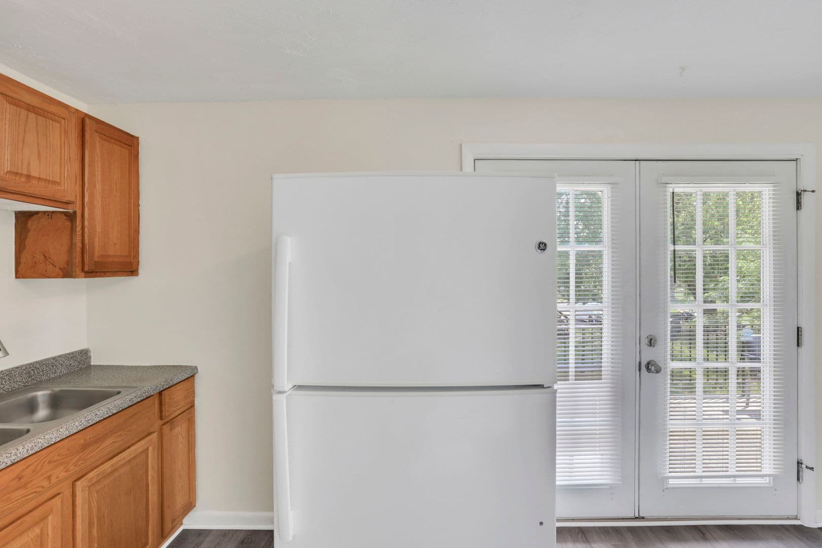 Columbus Apartment: 861 Kingsford Rd