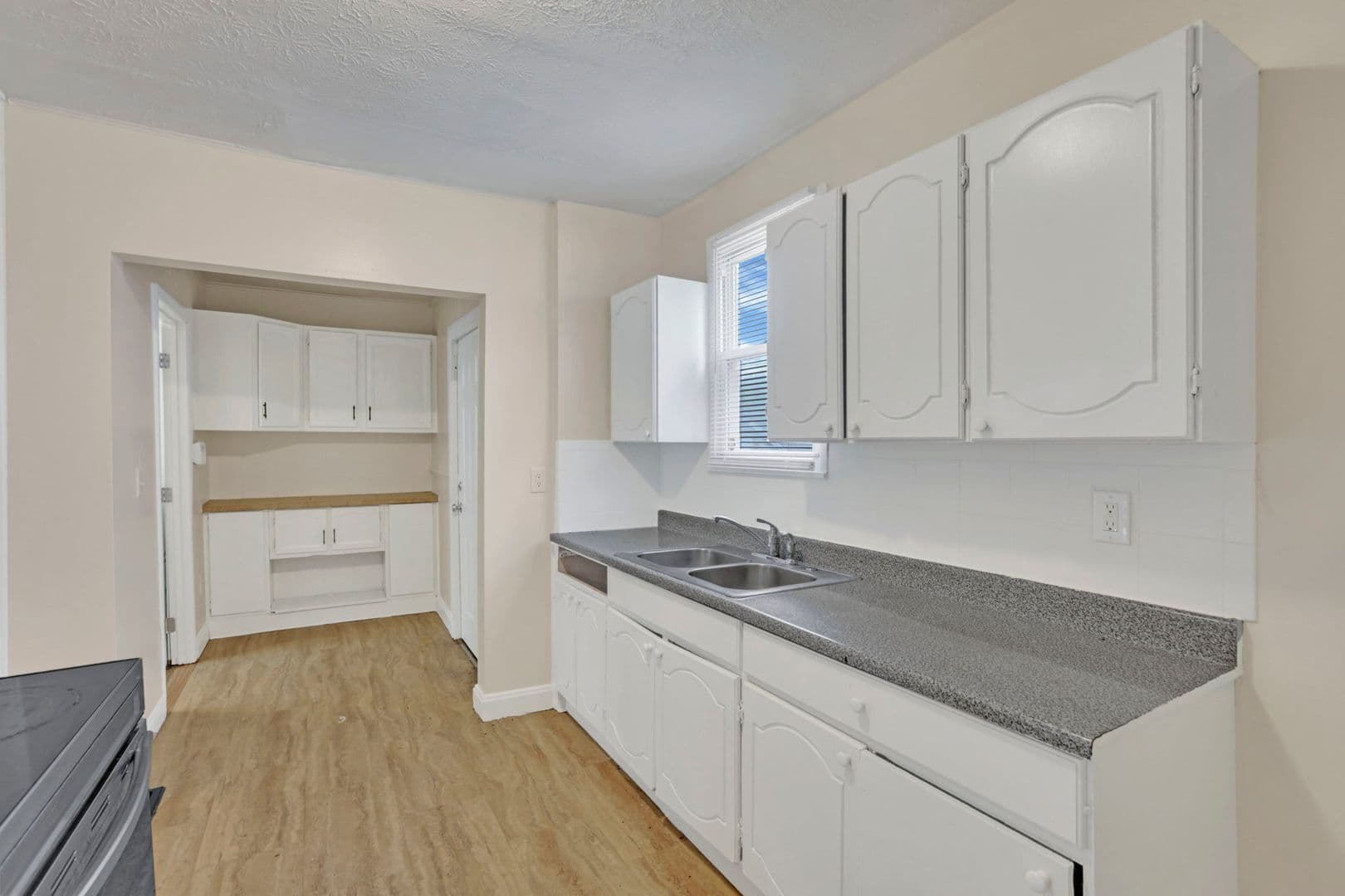 Columbus House: 243 N Wayne Ave