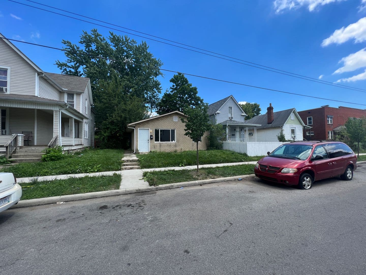 Columbus Apartment: 48-50 N Eureka Ave