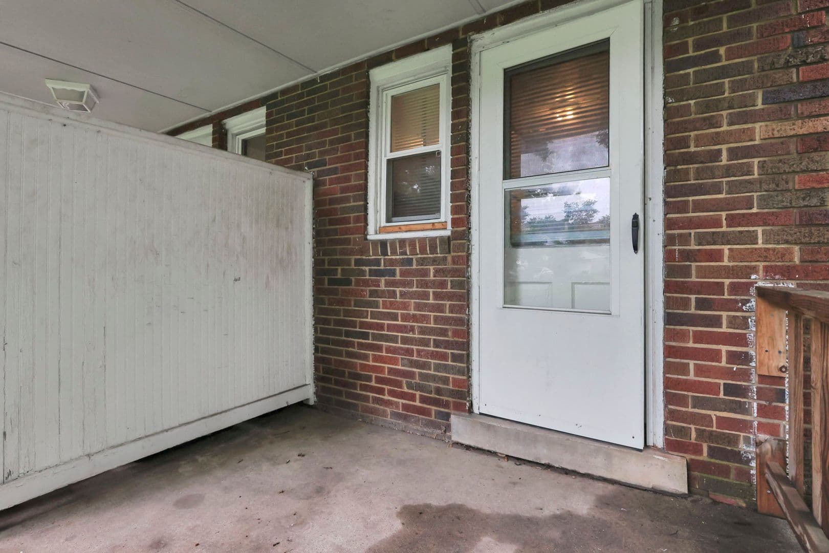 Columbus Apartment: 47-53 S Burgess Ave