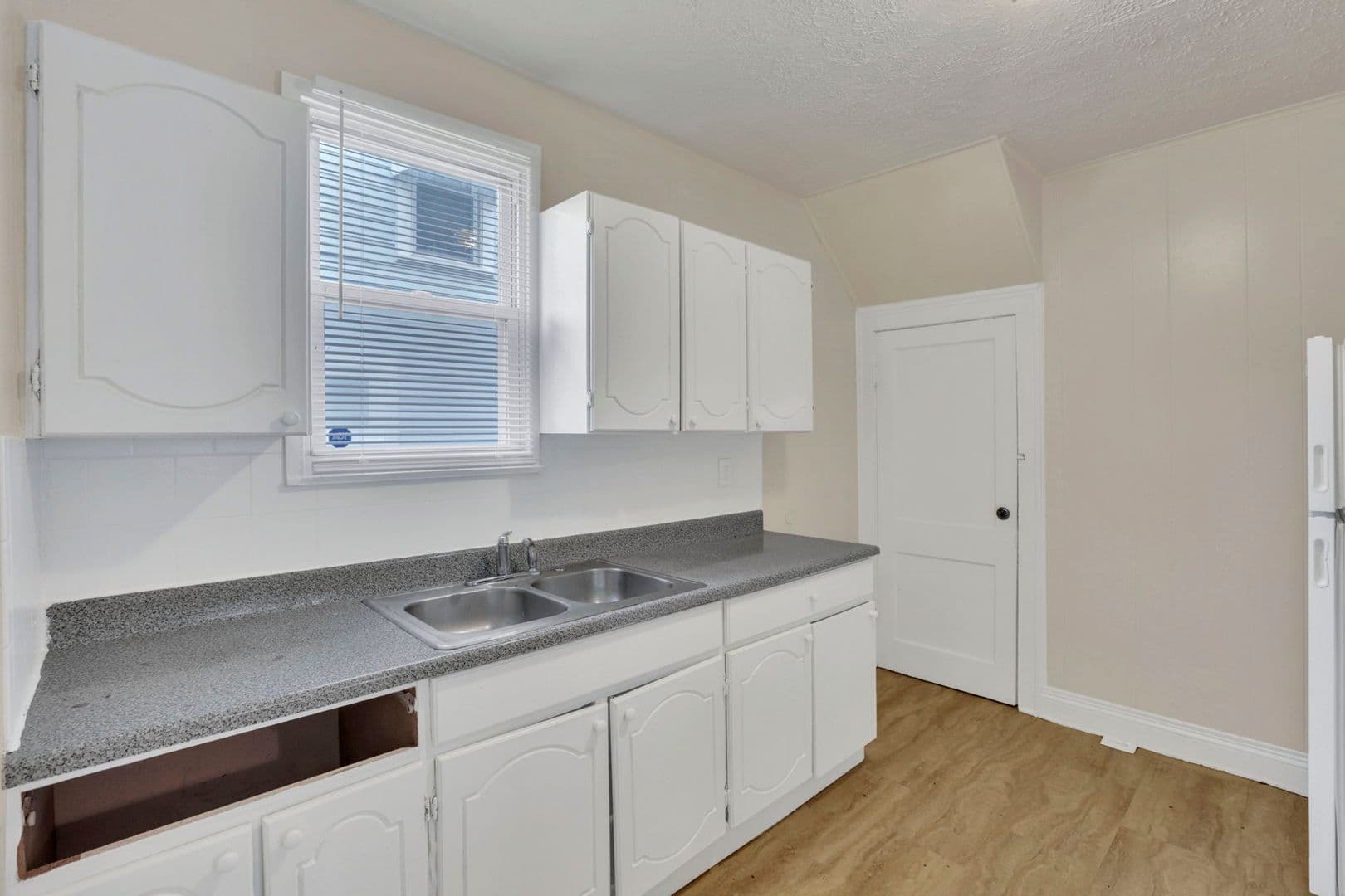 Columbus House: 243 N Wayne Ave