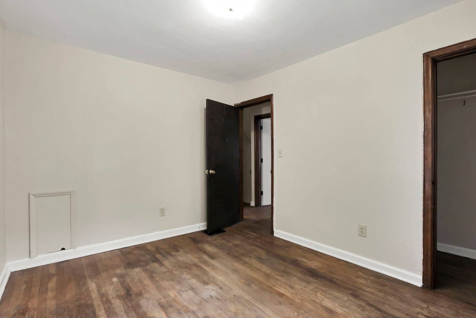 Columbus Apartment: 47-53 S Burgess Ave