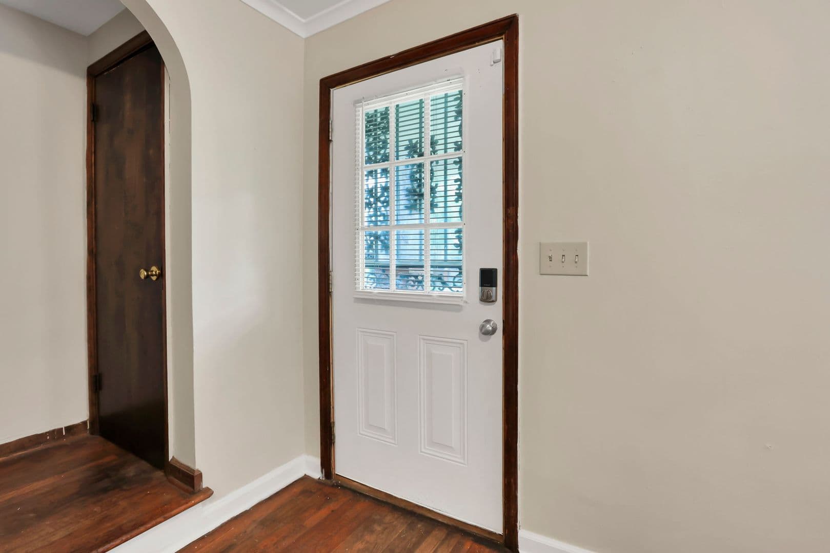 Columbus Apartment: 47-53 S Burgess Ave