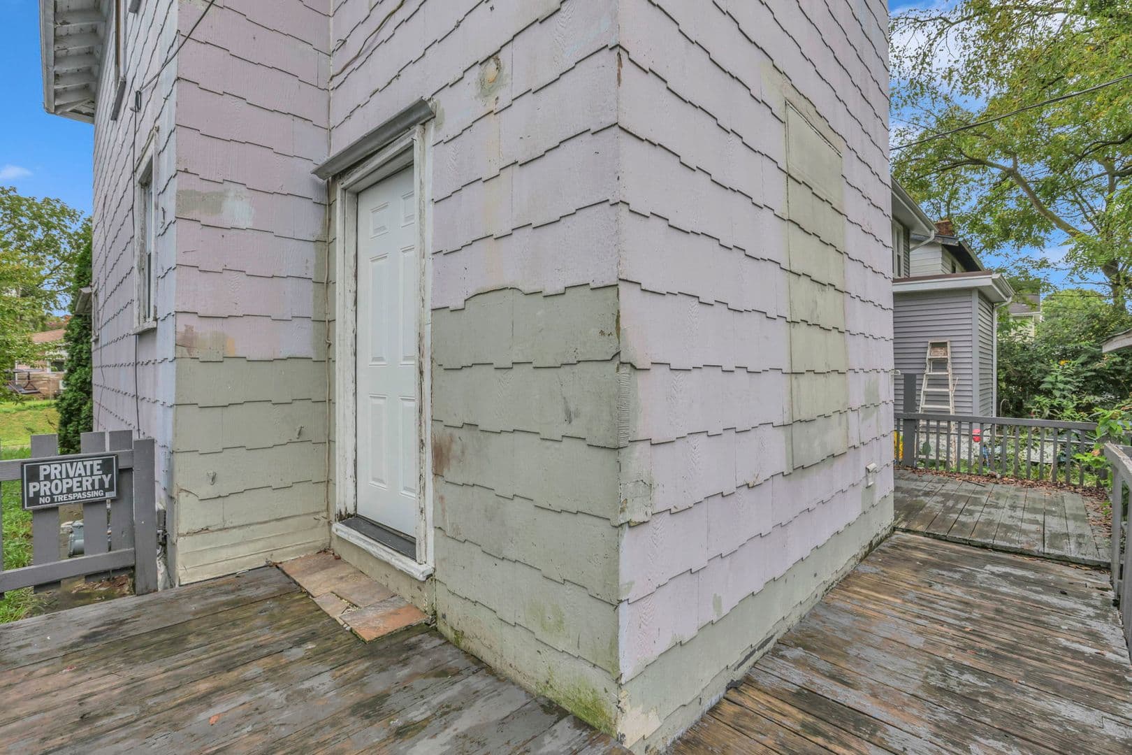 Columbus House: 243 N Wayne Ave