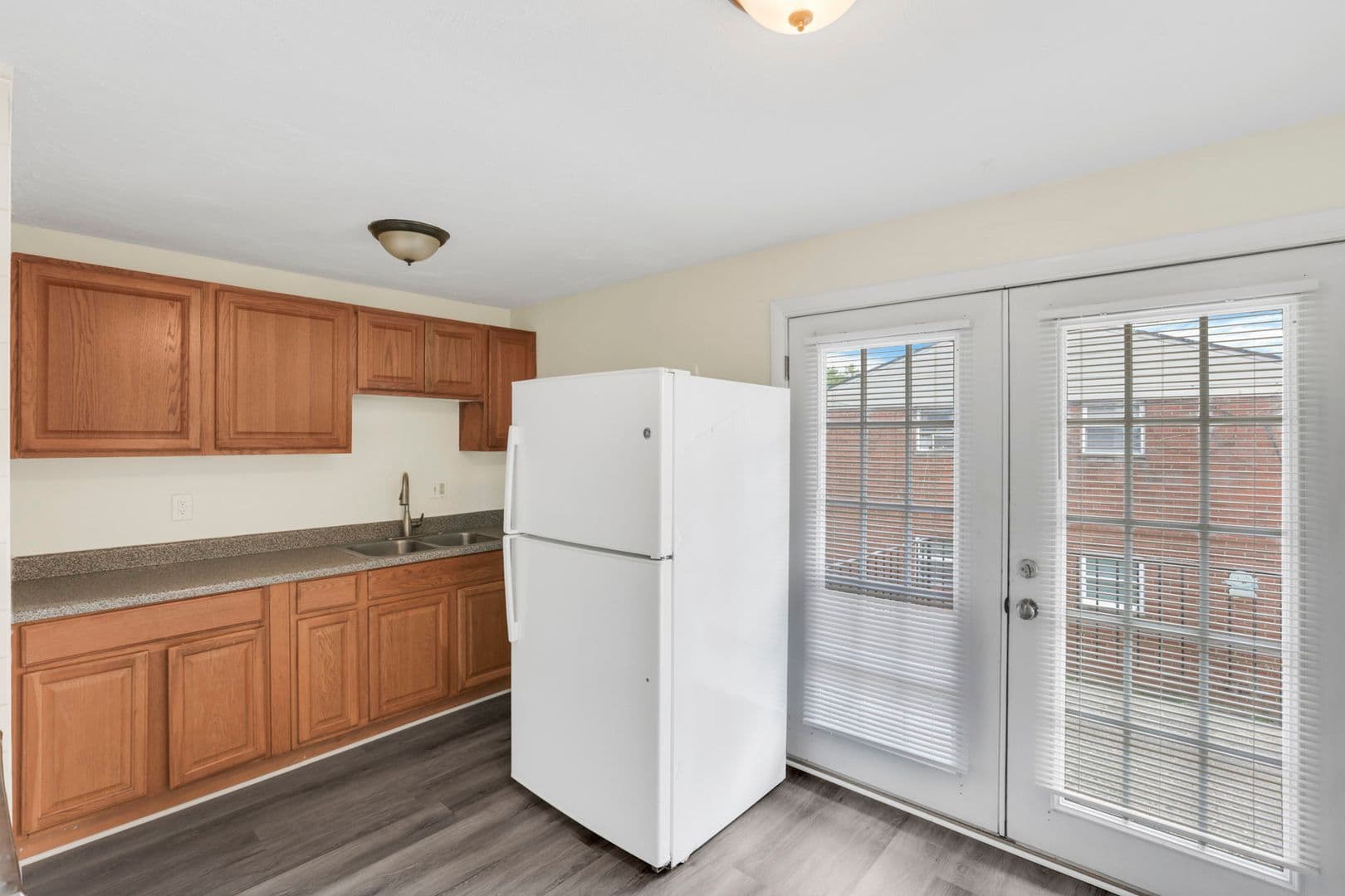 Columbus Apartment: 861 Kingsford Rd