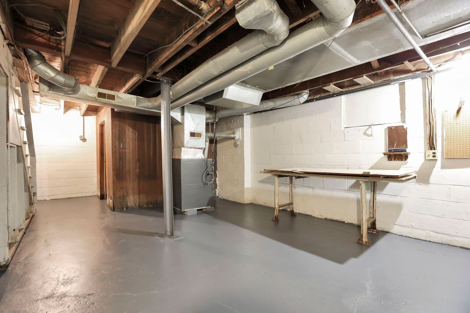 Columbus Apartment: 47-53 S Burgess Ave