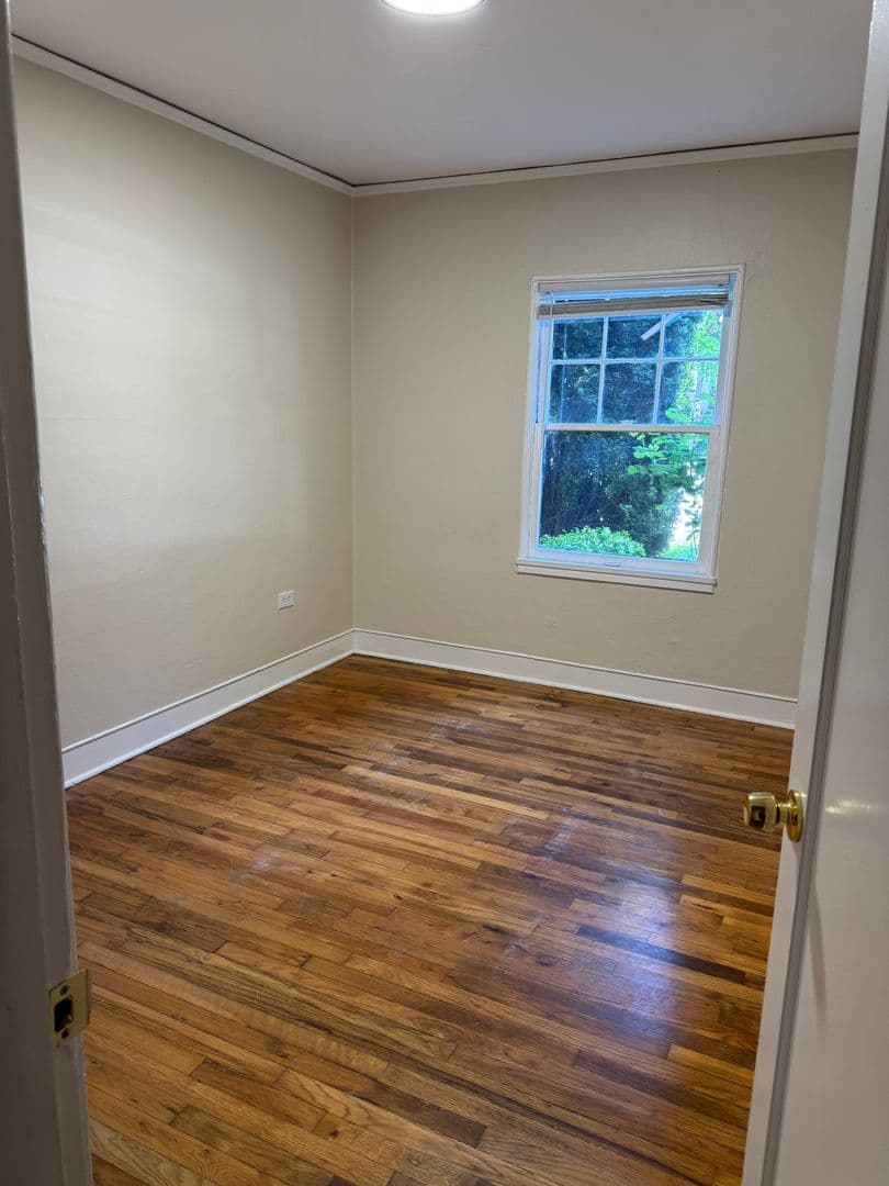 Vancouver Apartment: 2214 Broadway