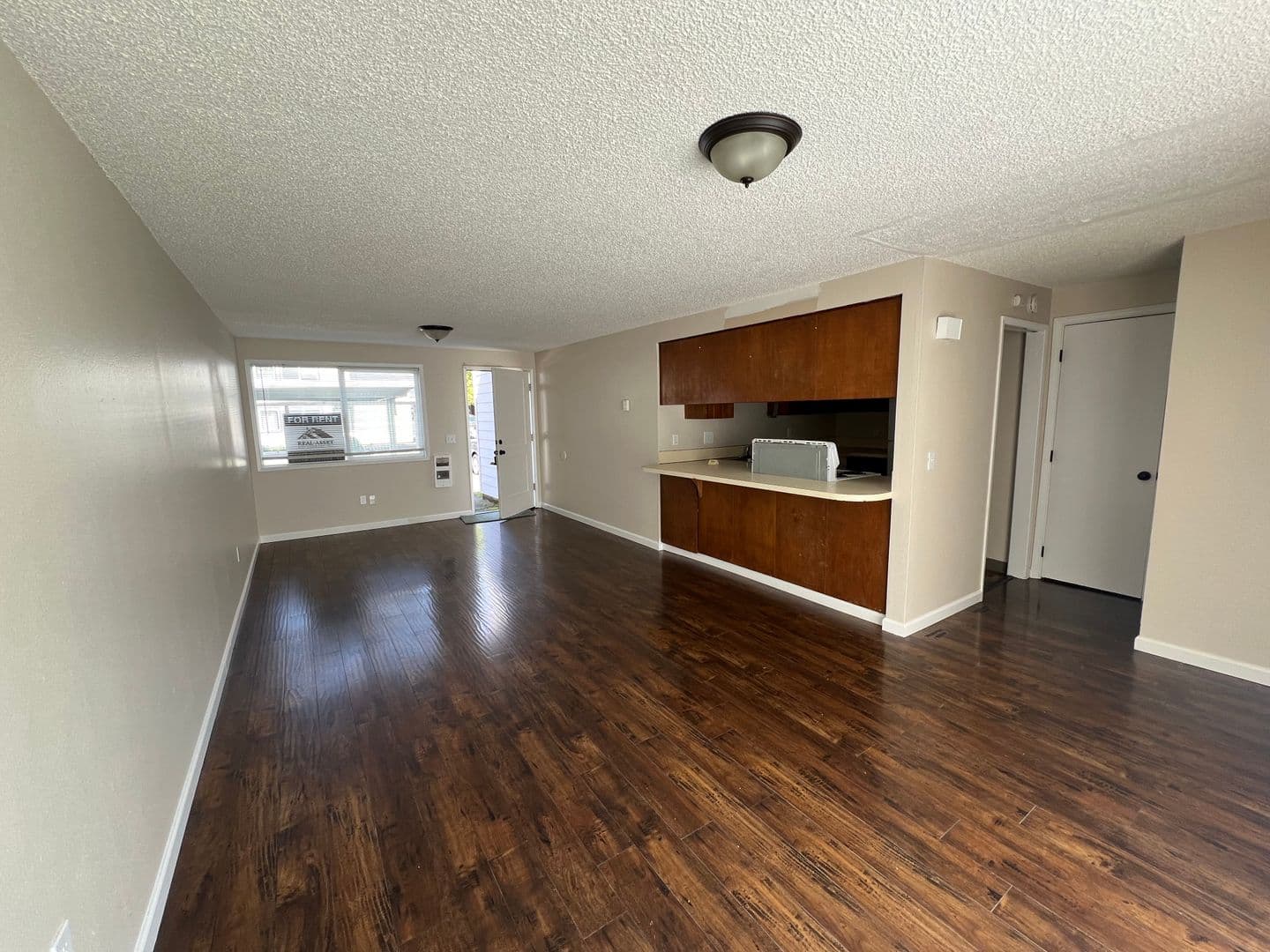 Vancouver Apartment: 7300 NE 16th Avenue