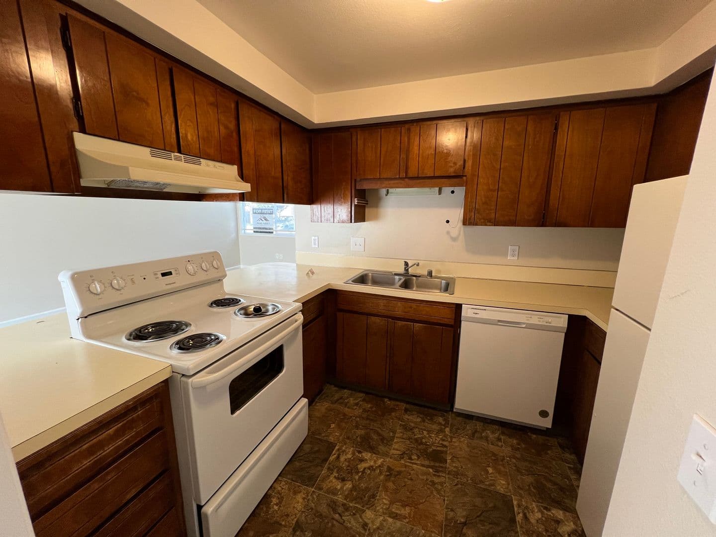 Vancouver Apartment: 7300 NE 16th Avenue