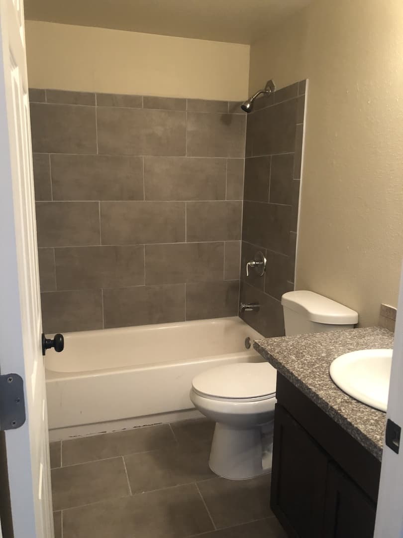 Vancouver Apartment: 3016 Falk Rd.