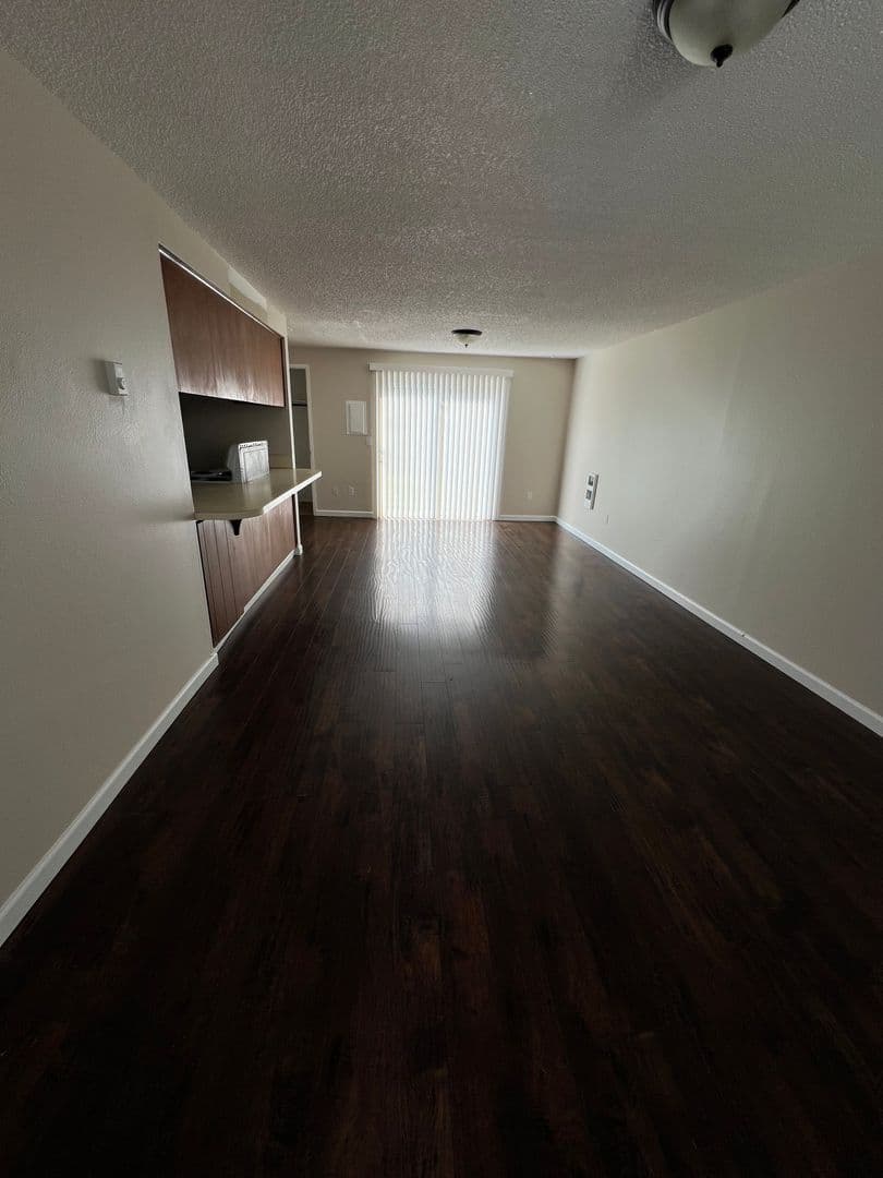 Vancouver Apartment: 7300 NE 16th Avenue