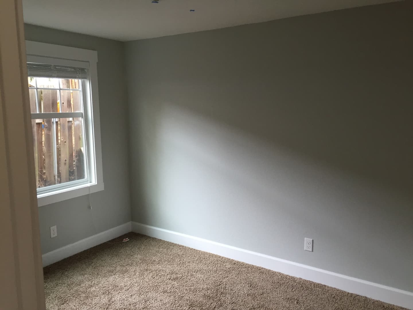 Vancouver Apartment: 914 - 918 W 16th St, 1601-1615 Kauffman Ave