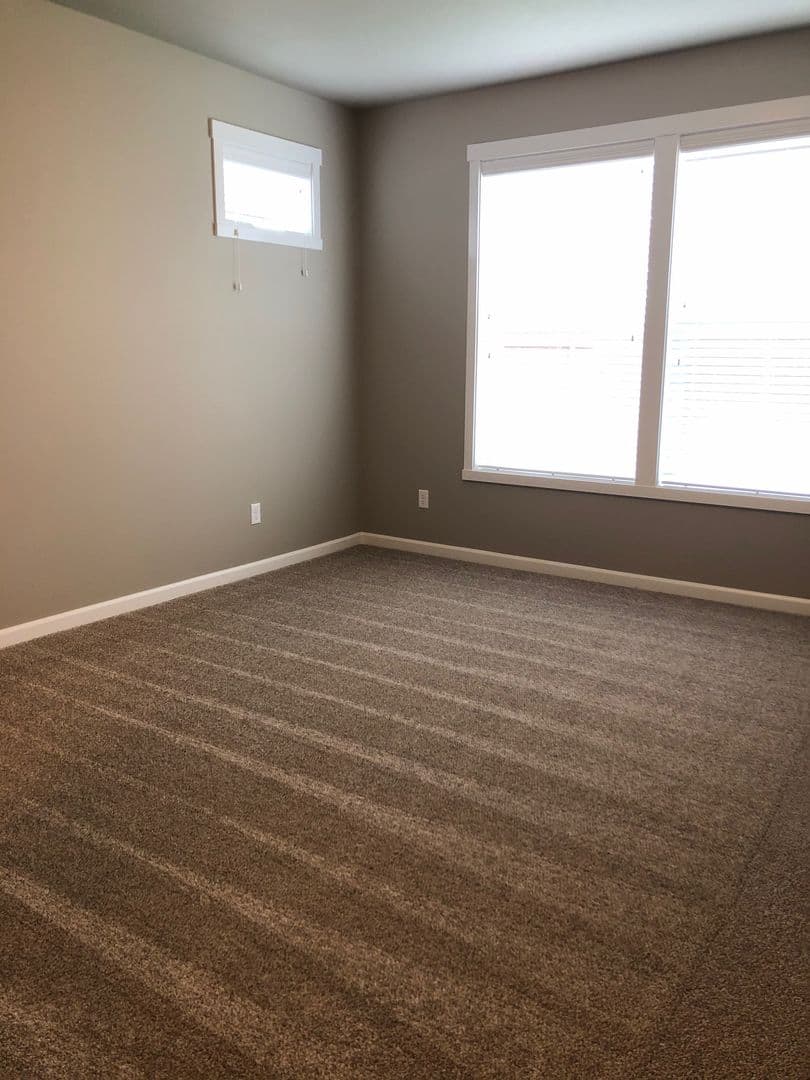 Vancouver House: 10519 NE 103rd Ct