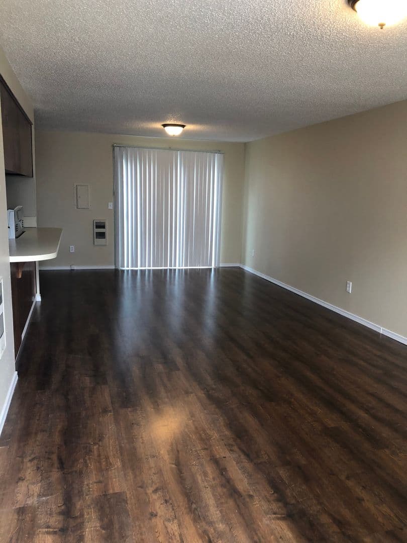 Vancouver Apartment: 7300 NE 16th Avenue