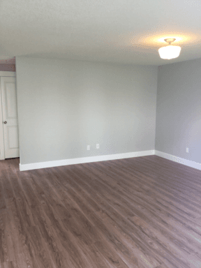 Vancouver Apartment: 914 - 918 W 16th St, 1601-1615 Kauffman Ave