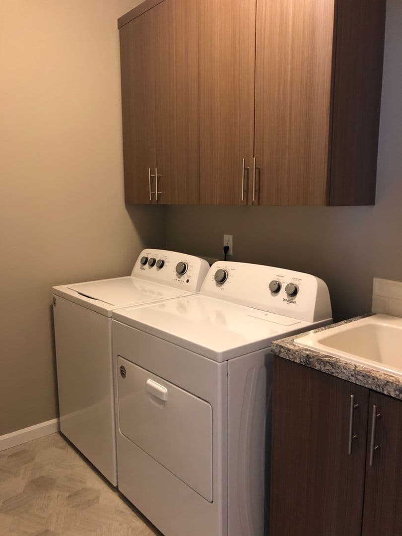 Vancouver House: 10519 NE 103rd Ct