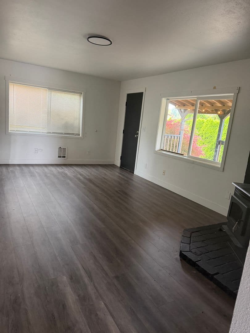 Battle Ground House: 1812 SW EATON BLVD