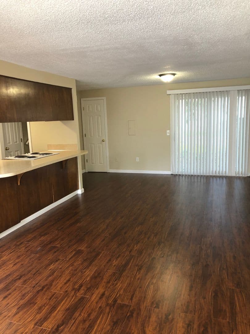 Vancouver Apartment: 7300 NE 16th Avenue