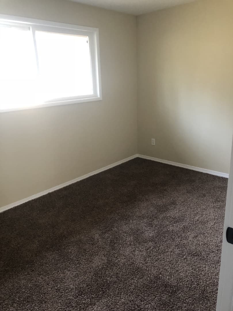 Vancouver Apartment: 3016 Falk Rd.