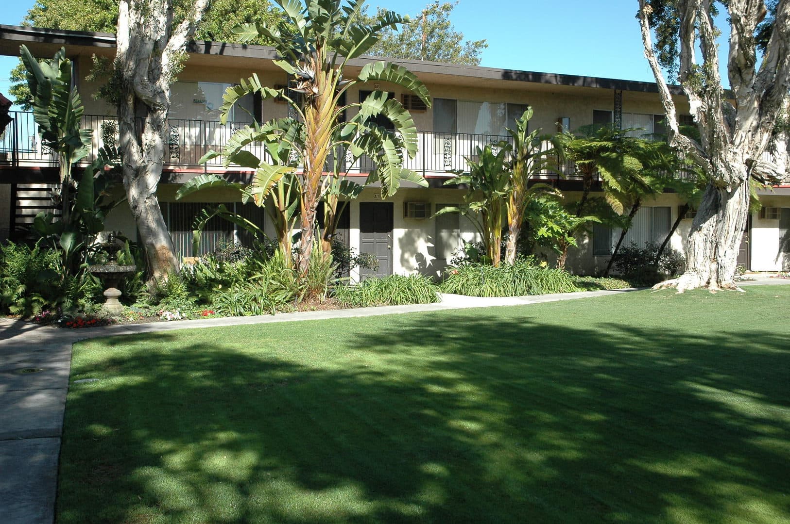 Garden Grove Apartment: 13212 Magnolia Street