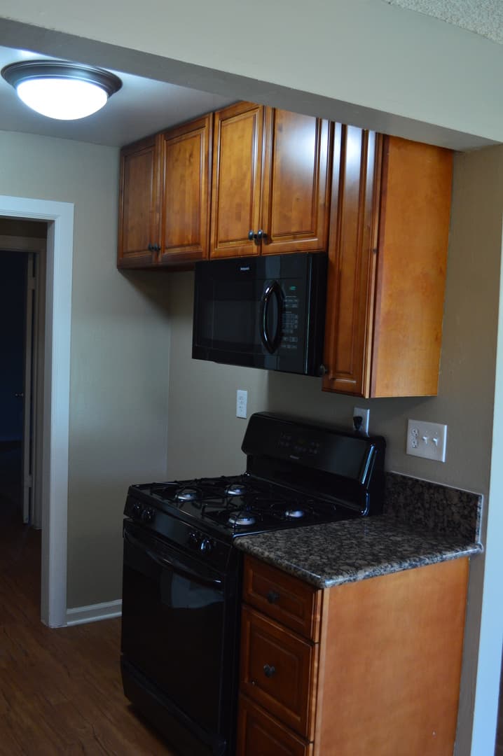 Garden Grove Apartment: 13212 Magnolia Street