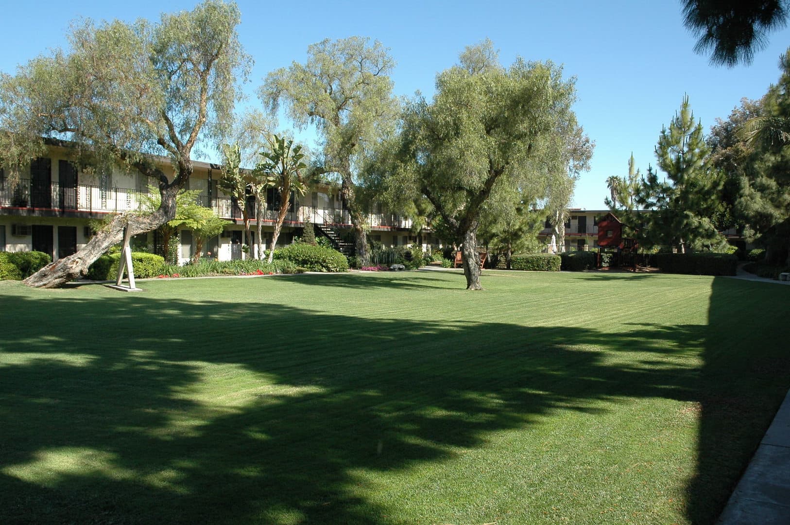 Garden Grove Apartment: 13212 Magnolia Street