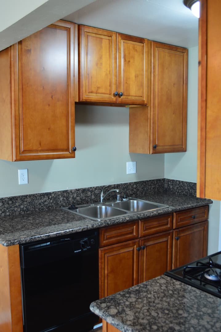 Garden Grove Apartment: 13212 Magnolia Street