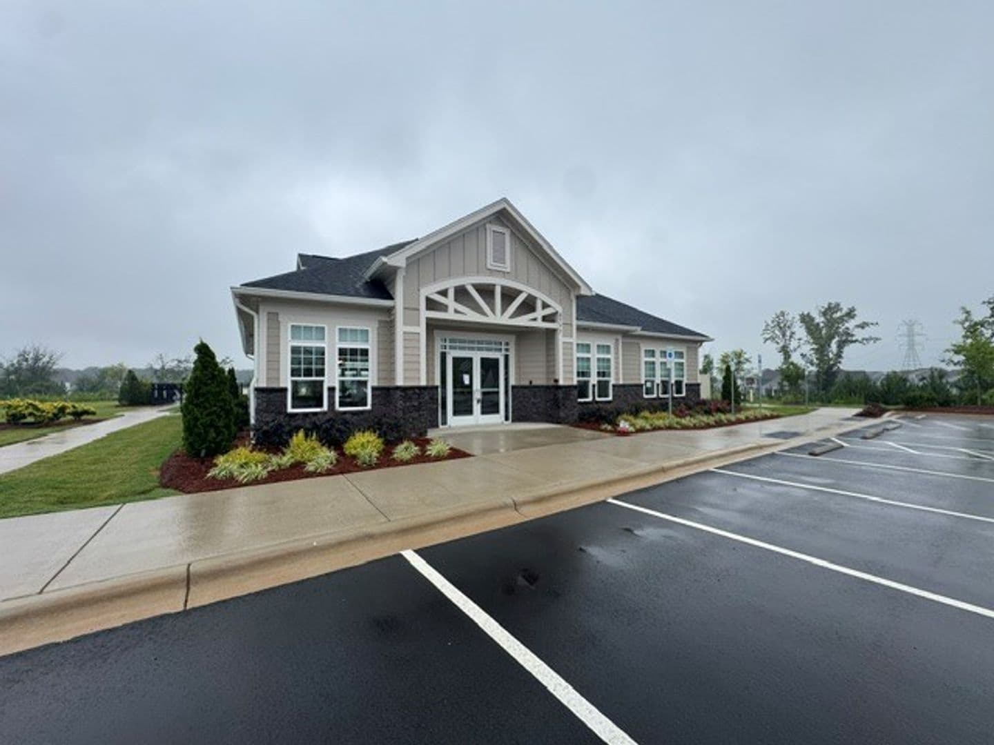 Sherrills Ford House: 2174 Clifton Rd