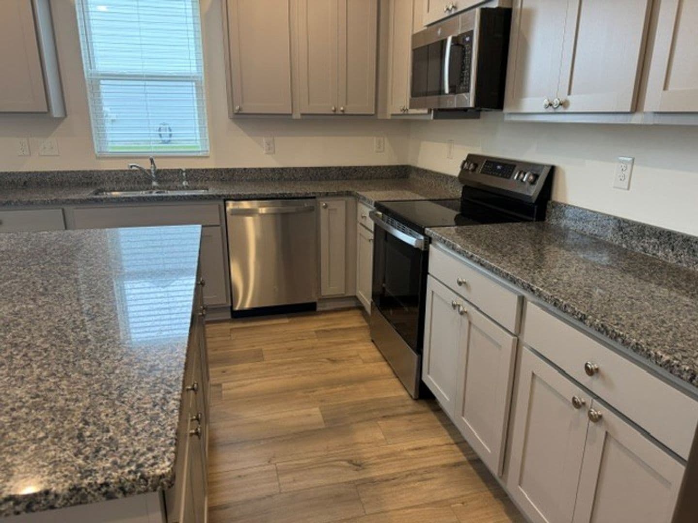 Sherrills Ford House: 2174 Clifton Rd
