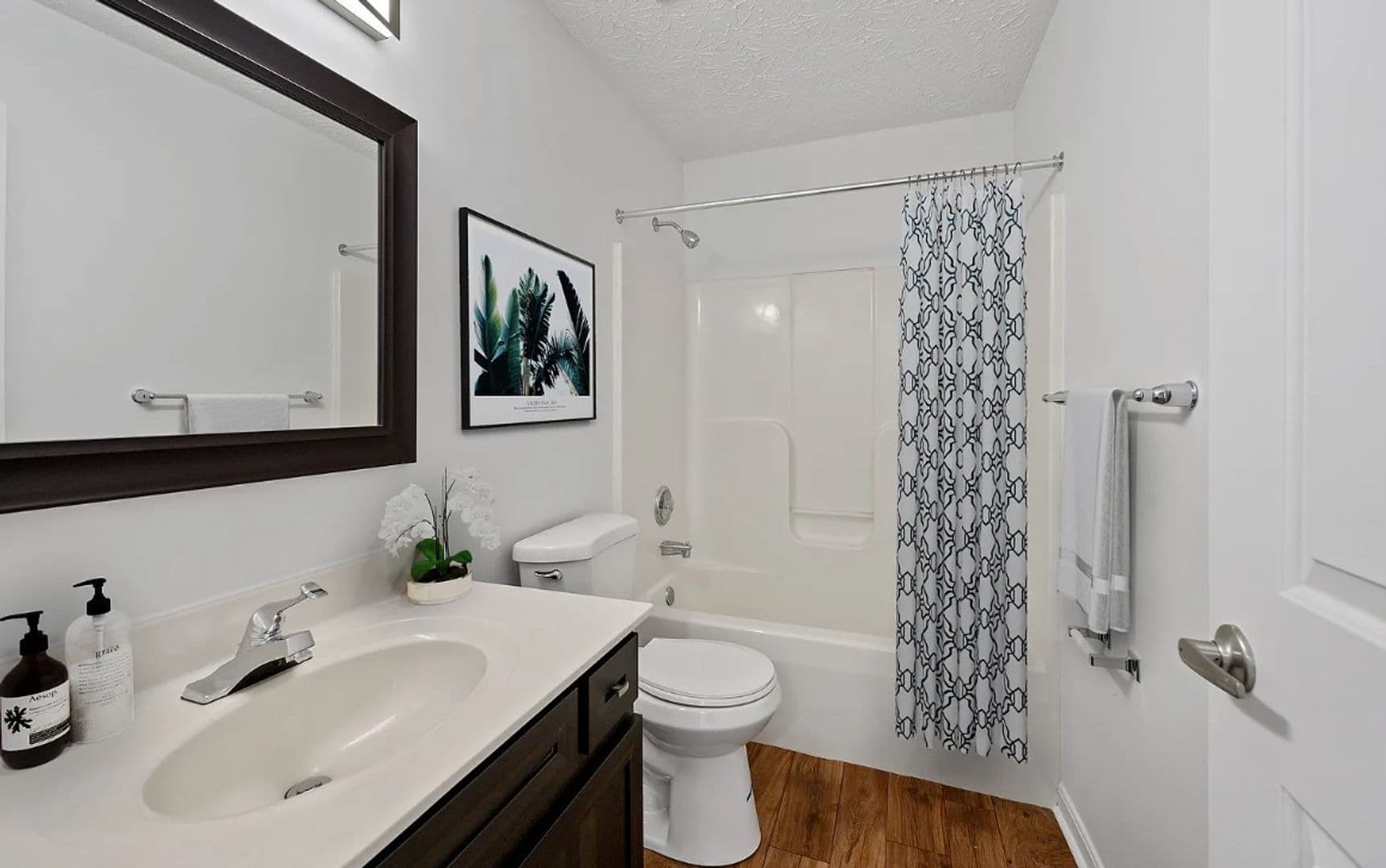 Florence Apartment: 71 Deer Haven Ct