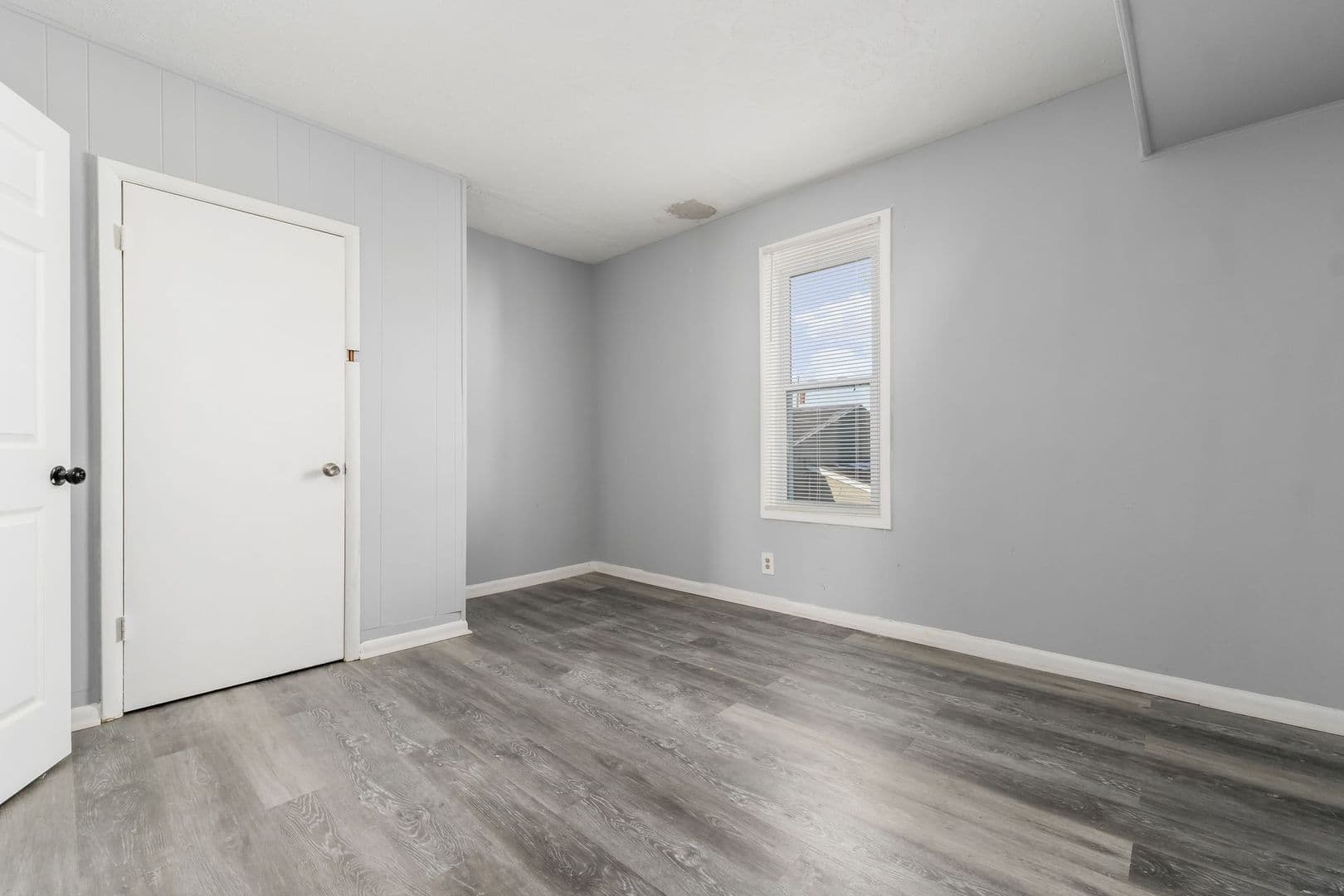 Lancaster Apartment: 801-817 West 5th Avenue