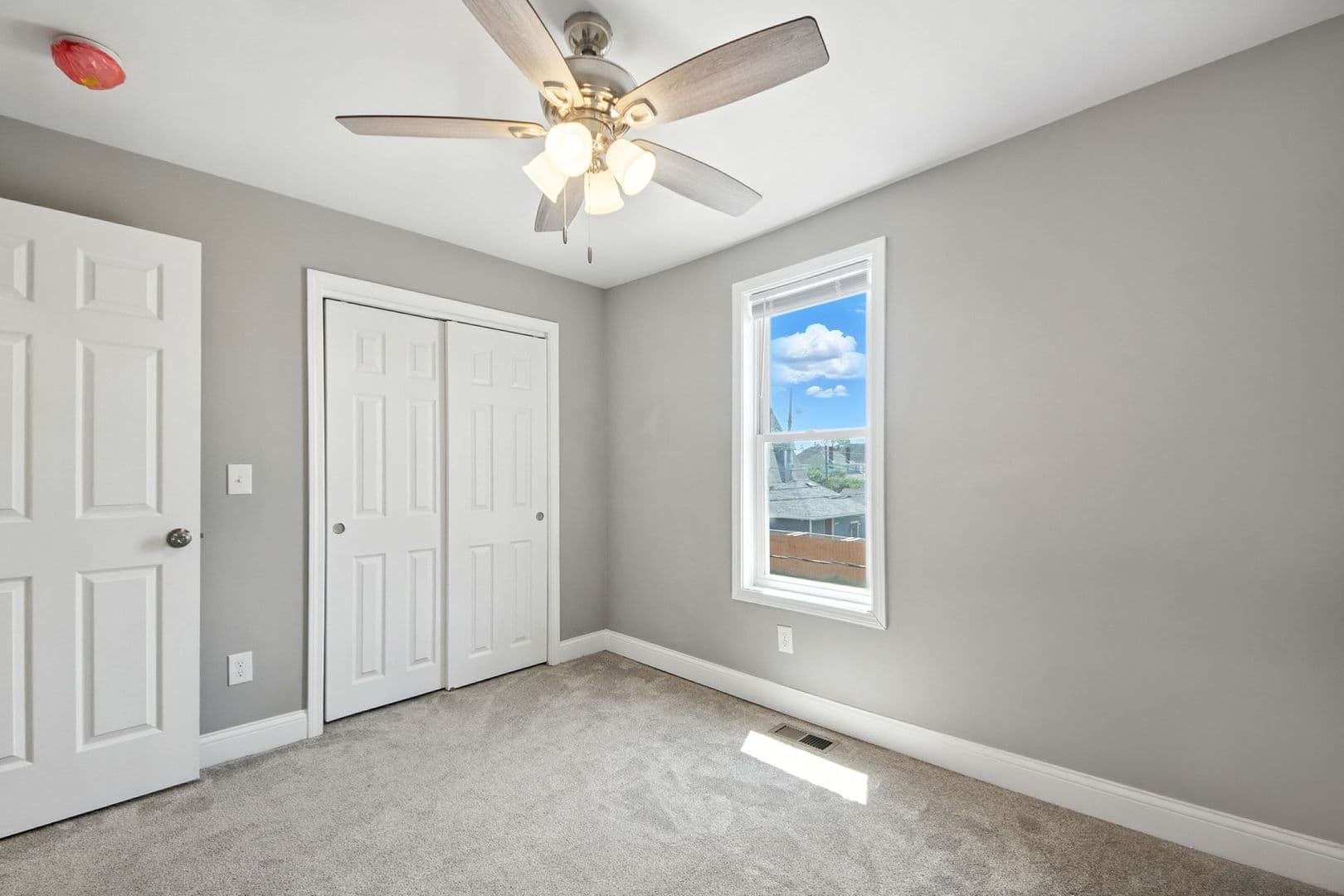 Columbus Apartment: 166-170 Dakota Ave