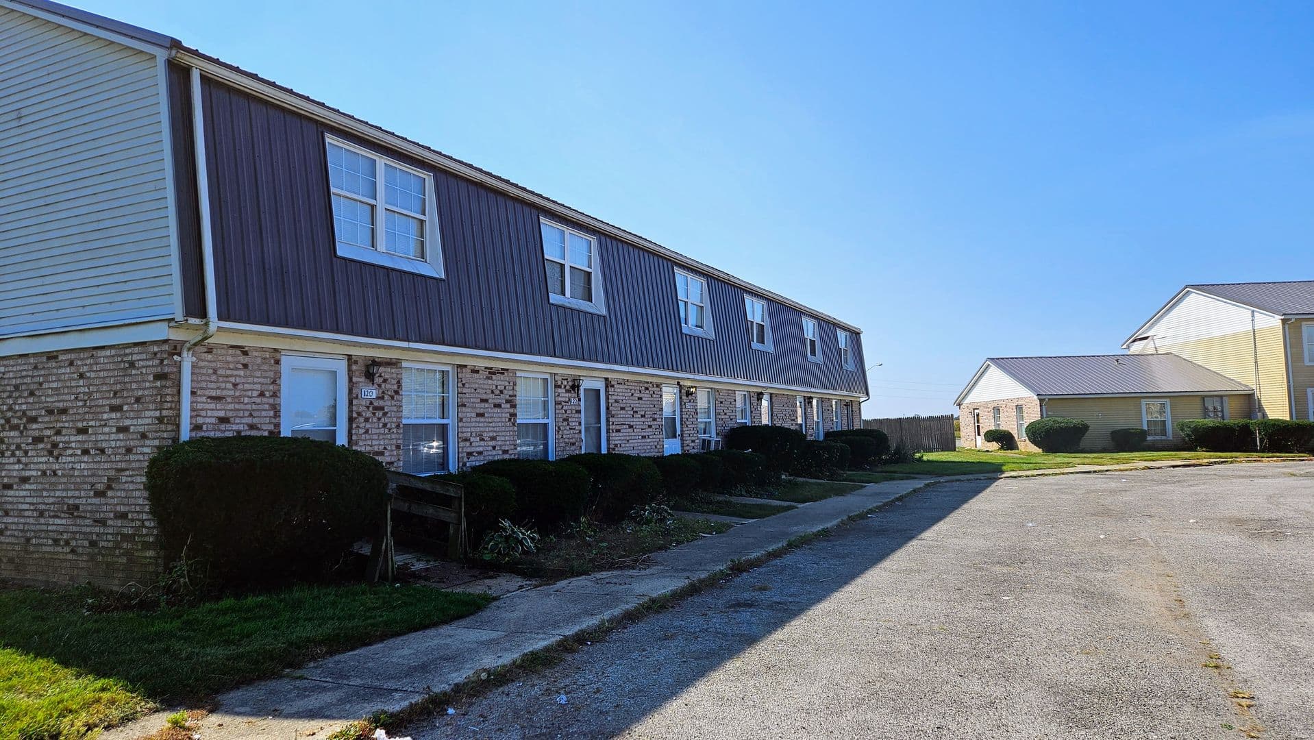 Bucyrus Apartment: 100 Heritage Circle