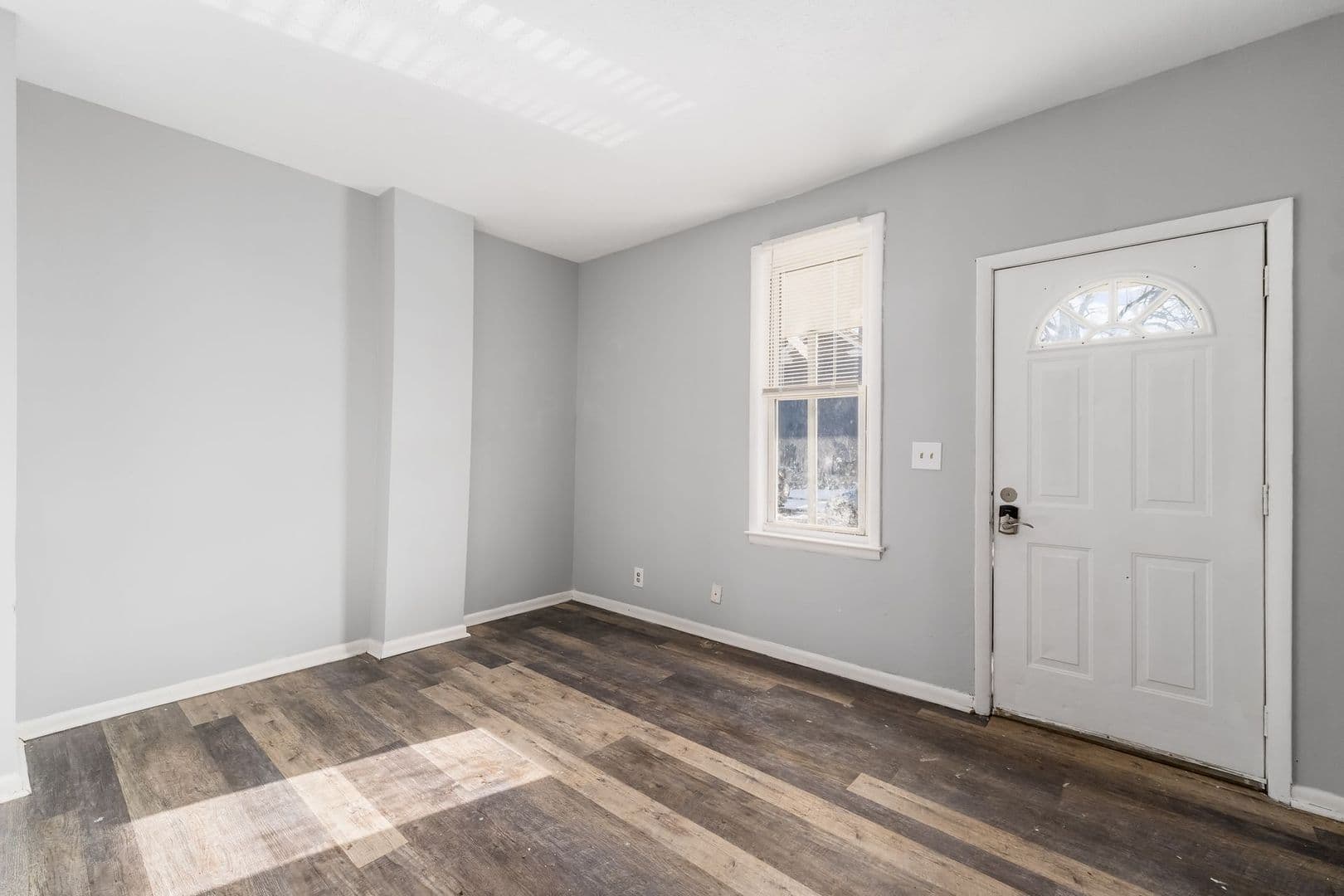 Lancaster Apartment: 801-817 West 5th Avenue