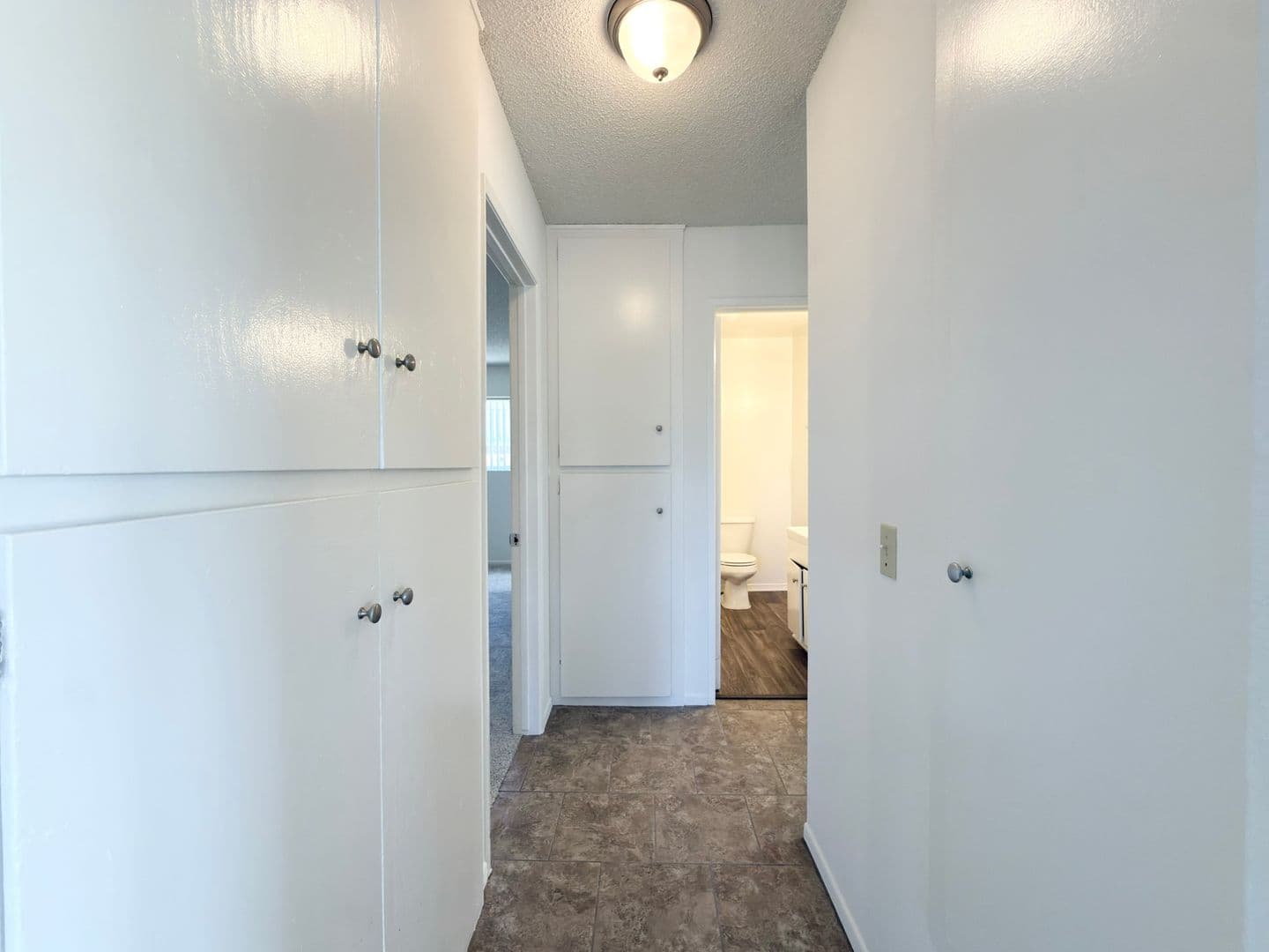 Vista Apartment: 259 Alestar Street