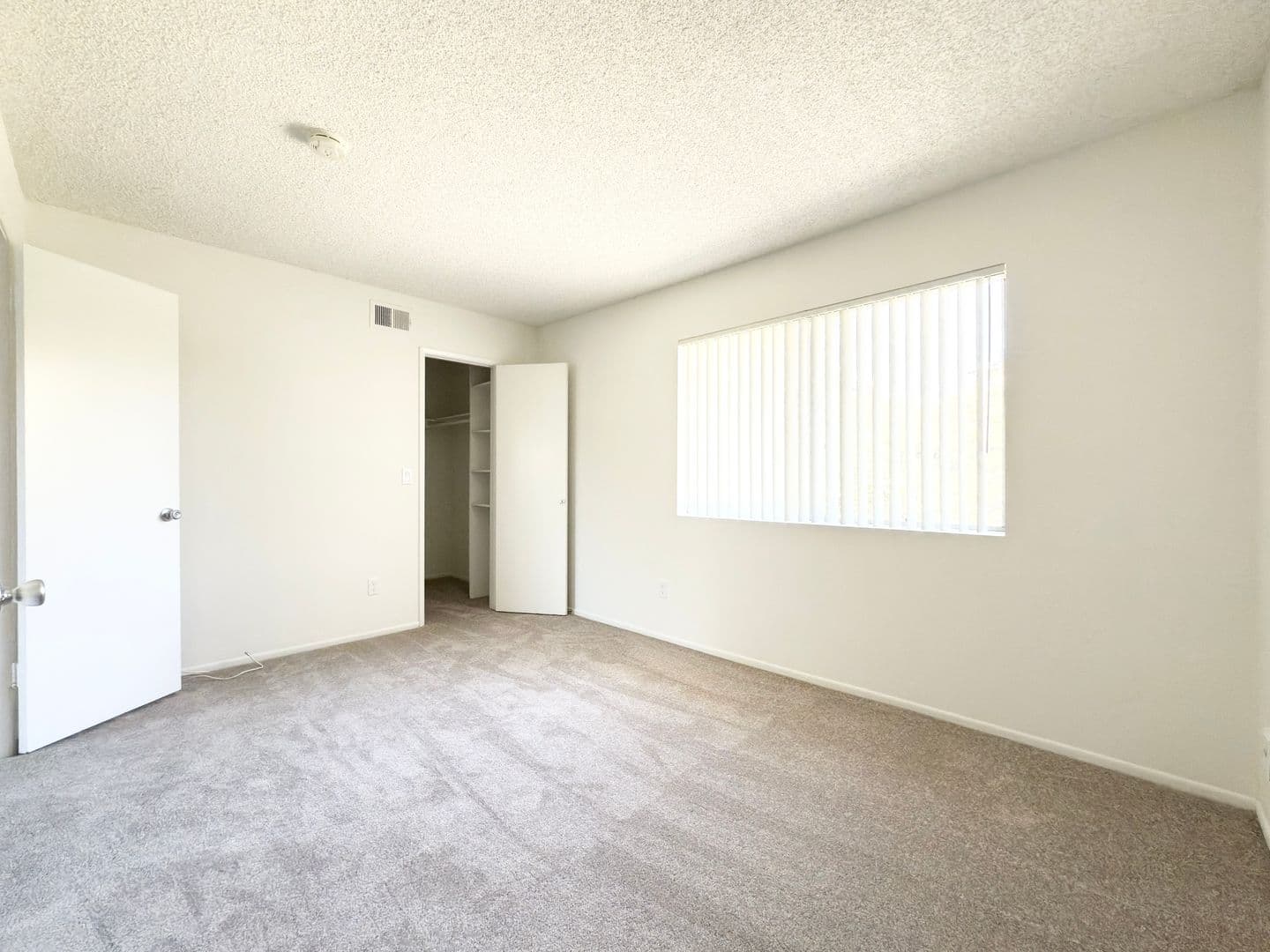Oceanside Townhome: 2104 Via Sonora