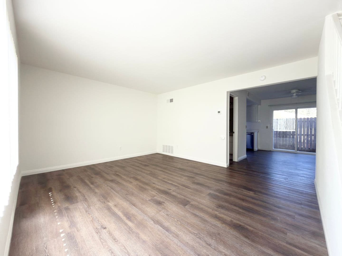 Oceanside Apartment: 2140 Via Camino Verde