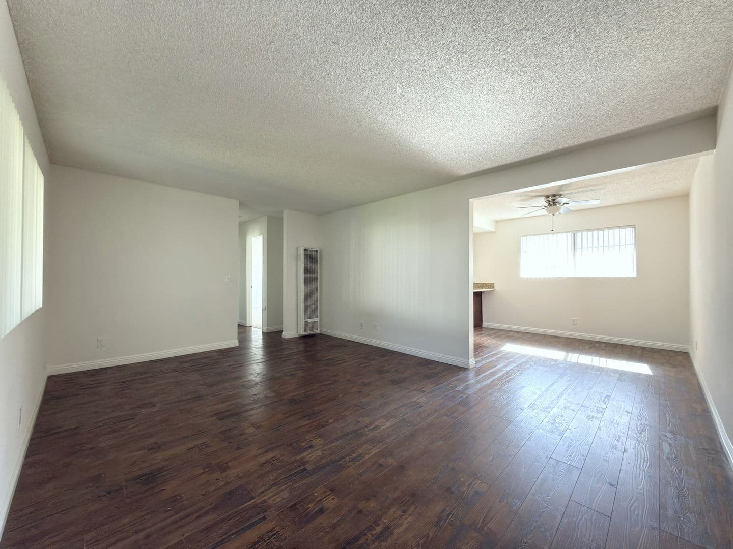 Oceanside Townhome: 2143 Via Esmarca