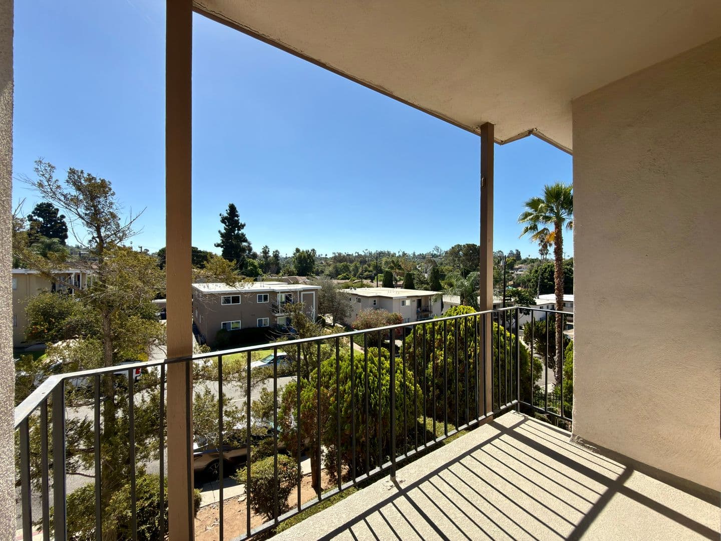 Vista Apartment: 259 Alestar Street