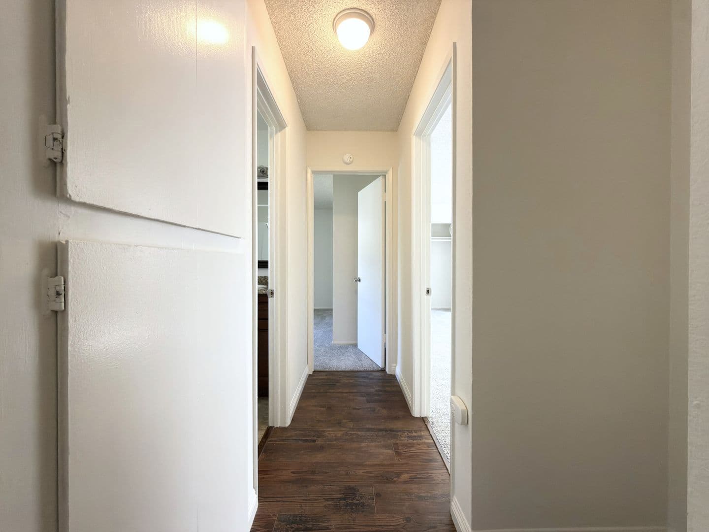 Oceanside Townhome: 2143 Via Esmarca