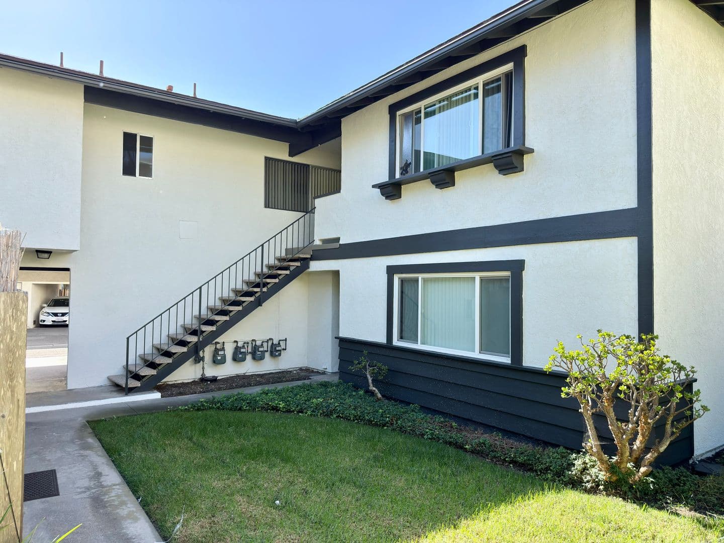 Oceanside Townhome: 2143 Via Esmarca