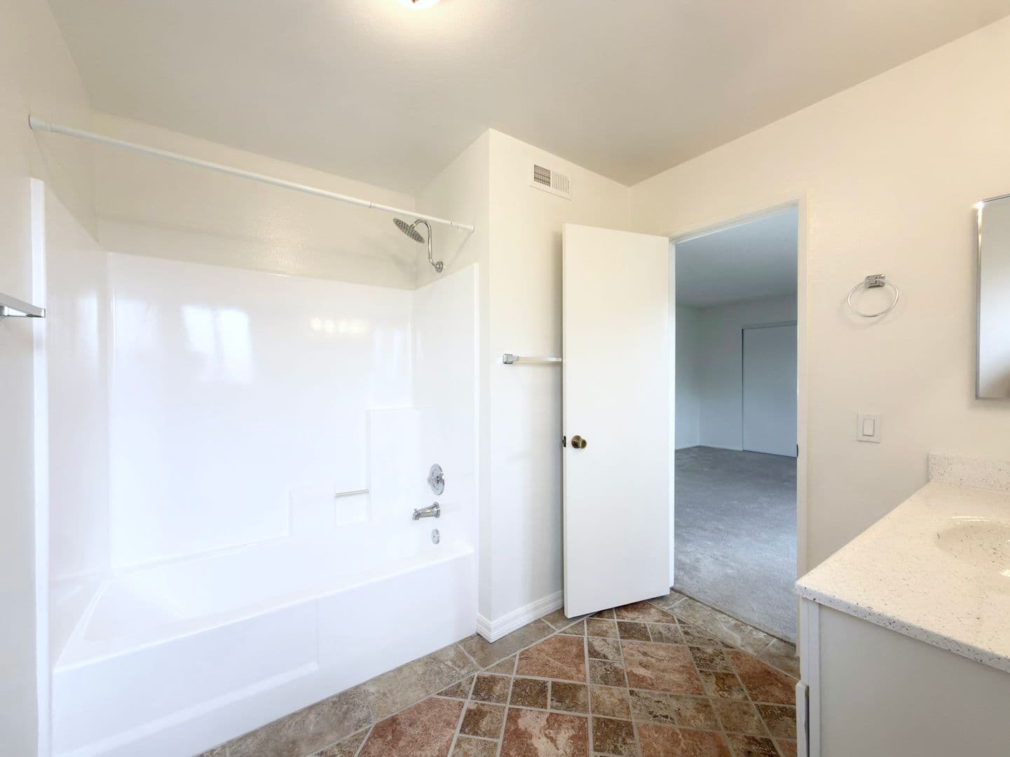 Carlsbad Townhome: 2941 Corte Diana
