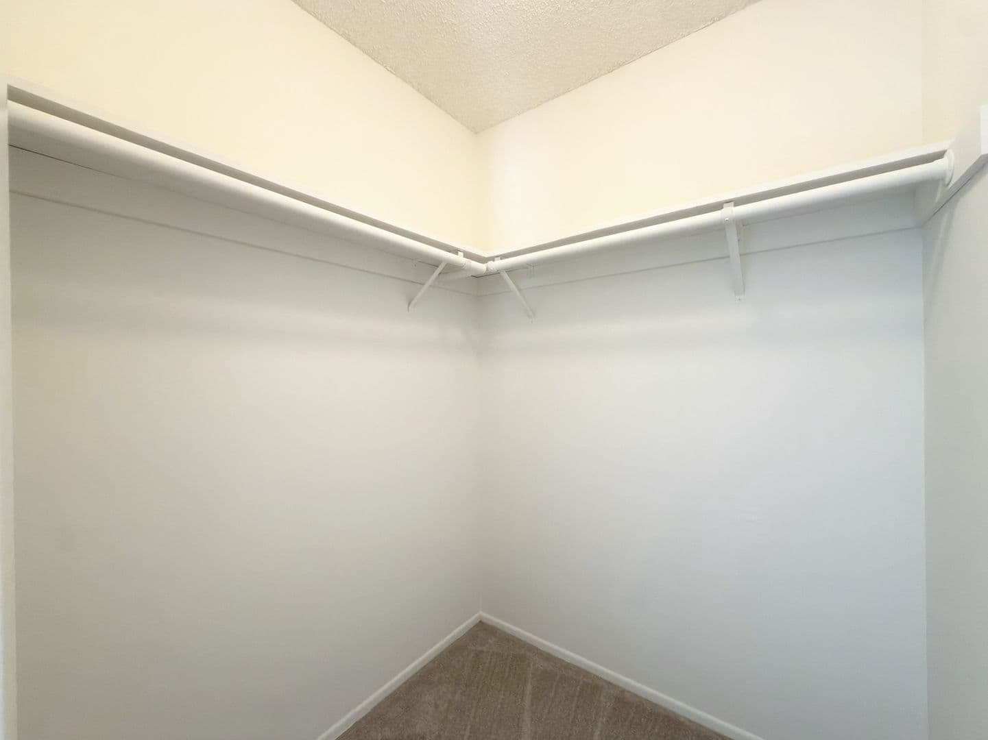 Carlsbad Townhome: 2941 Corte Diana