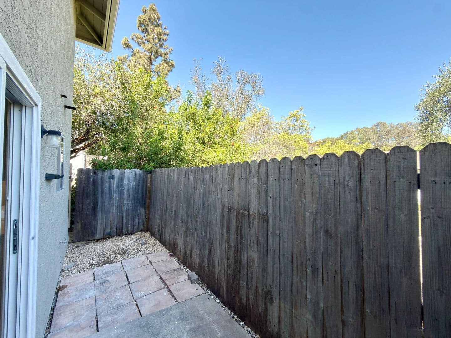 Oceanside Apartment: 2140 Via Camino Verde