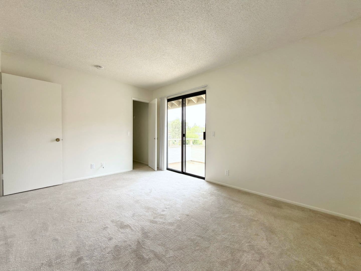 Carlsbad Townhome: 2941 Corte Diana