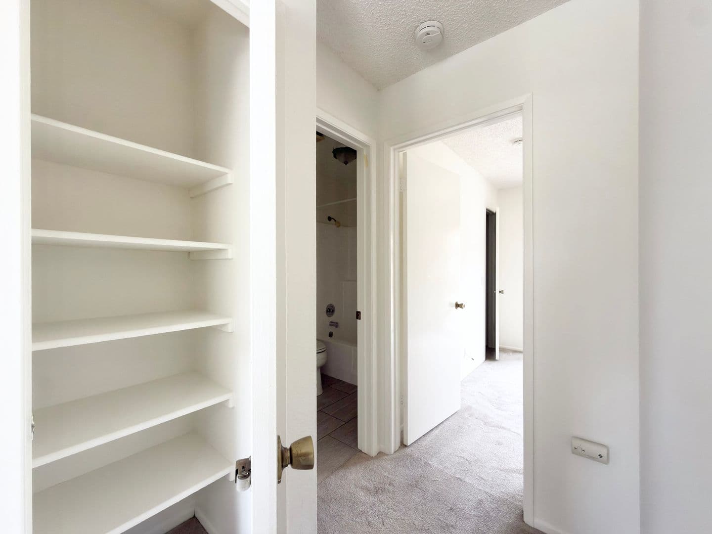 Carlsbad Townhome: 2941 Corte Diana