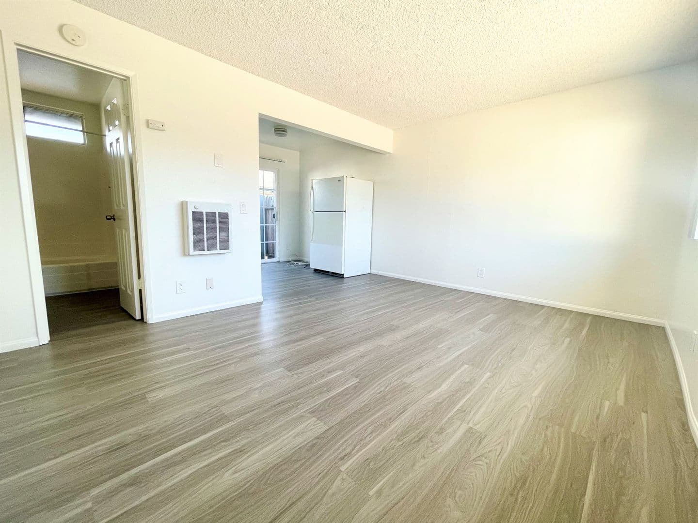 Oceanside Apartment: 1026 S. Tremont Street