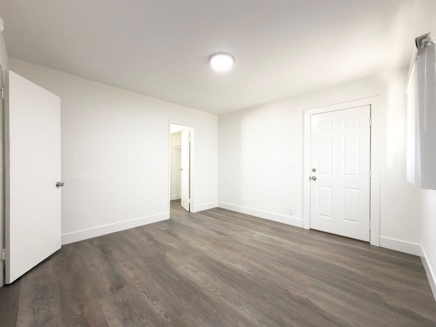Vista Townhome: 127 E. Connecticut Avenue