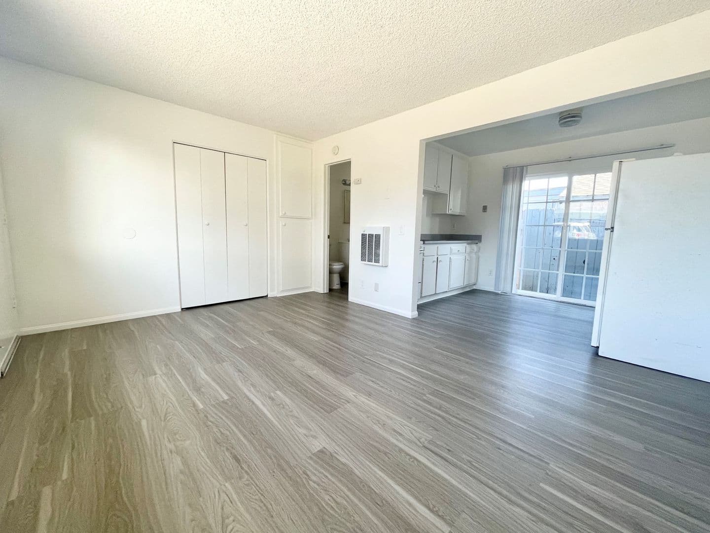Oceanside Apartment: 1026 S. Tremont Street