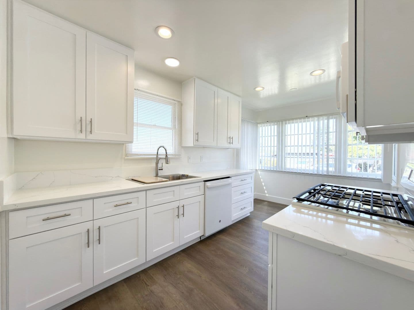 Vista Townhome: 127 E. Connecticut Avenue